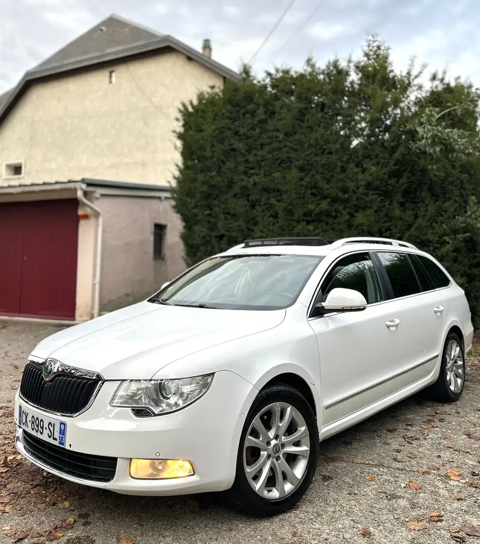 Skoda Superb Combi 2.0 TDI 170 CR FAP Elegance - 1