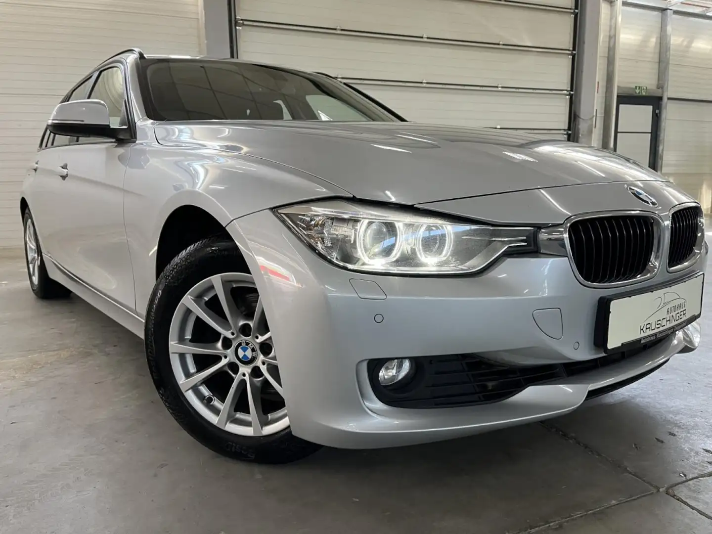 BMW 318 3 Touring 318 d BI-XENON ALU SHZ KLIMA PDC Klima Silber - 1