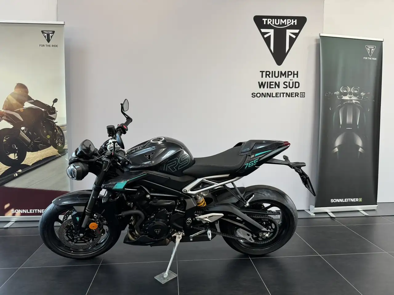 Triumph Street Triple 765