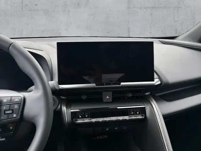 Toyota C-HR view 11