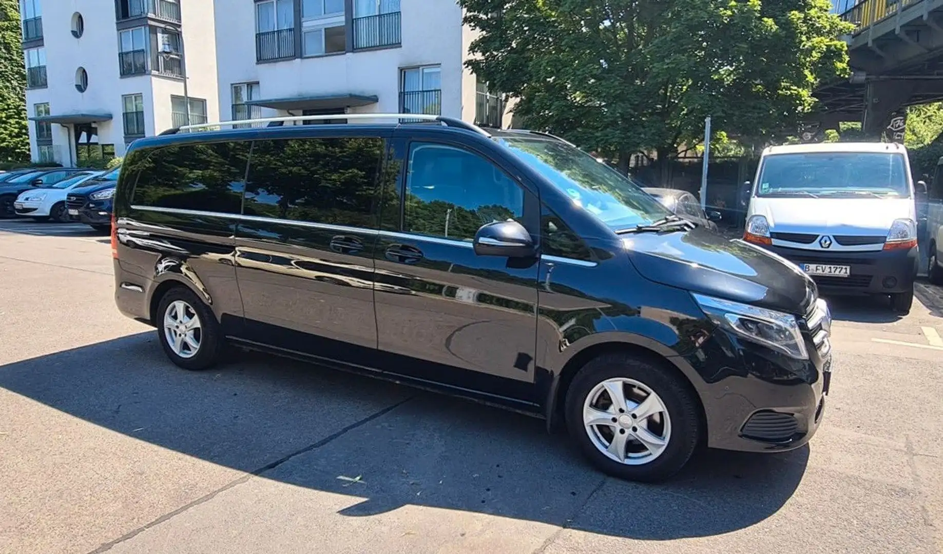Mercedes-Benz V 220 Avantgard extra Lang Leder Navi AHK Kamera Negru - 1