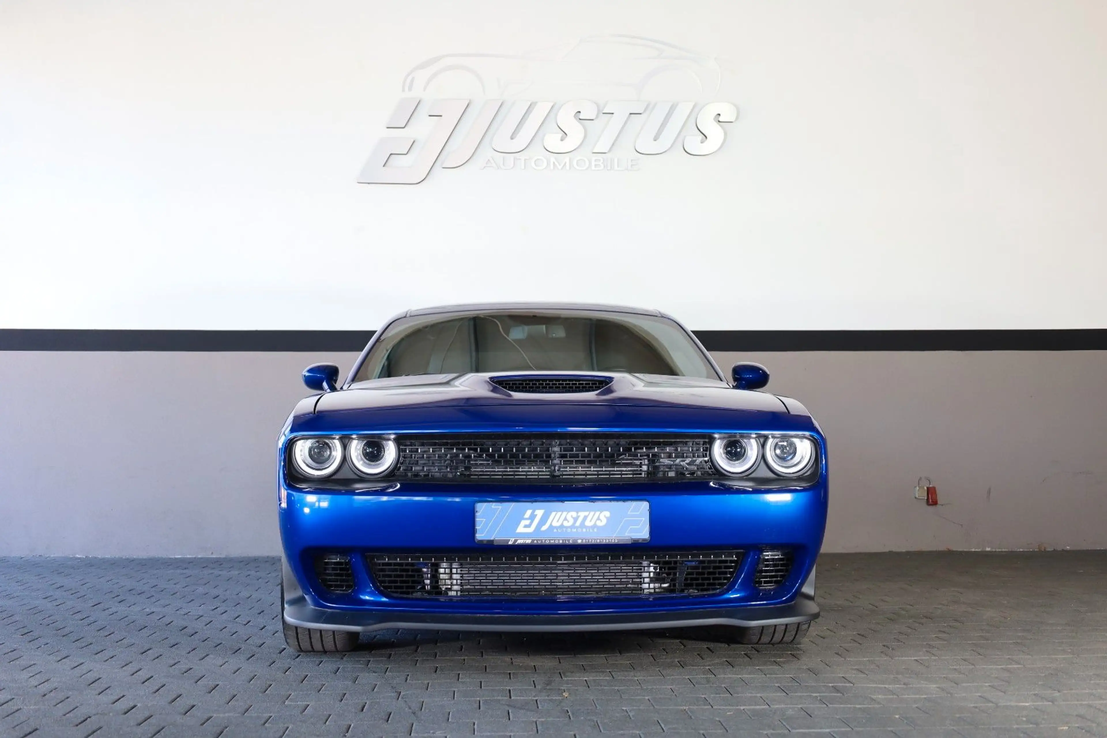 Dodge Challenger 5.7 R/T/SHZ/KAMERA/BTH/MFL/AMBIE/R20 — photo 2
