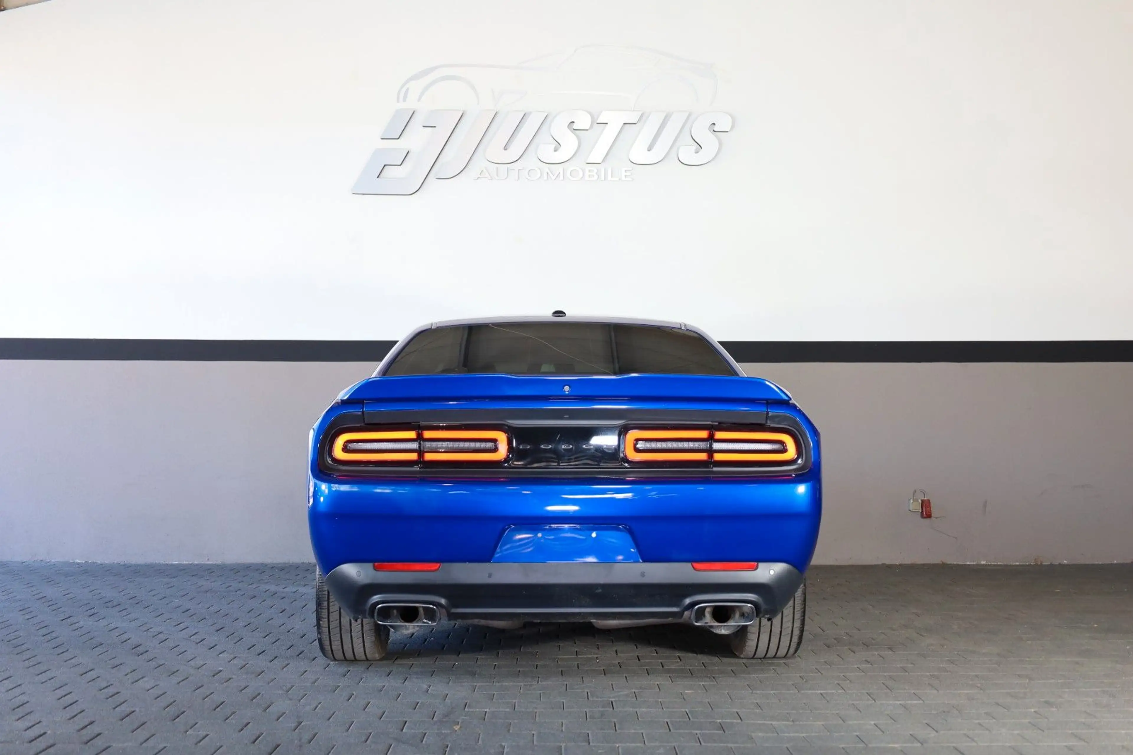 Dodge Challenger 5.7 R/T/SHZ/KAMERA/BTH/MFL/AMBIE/R20 — photo 5