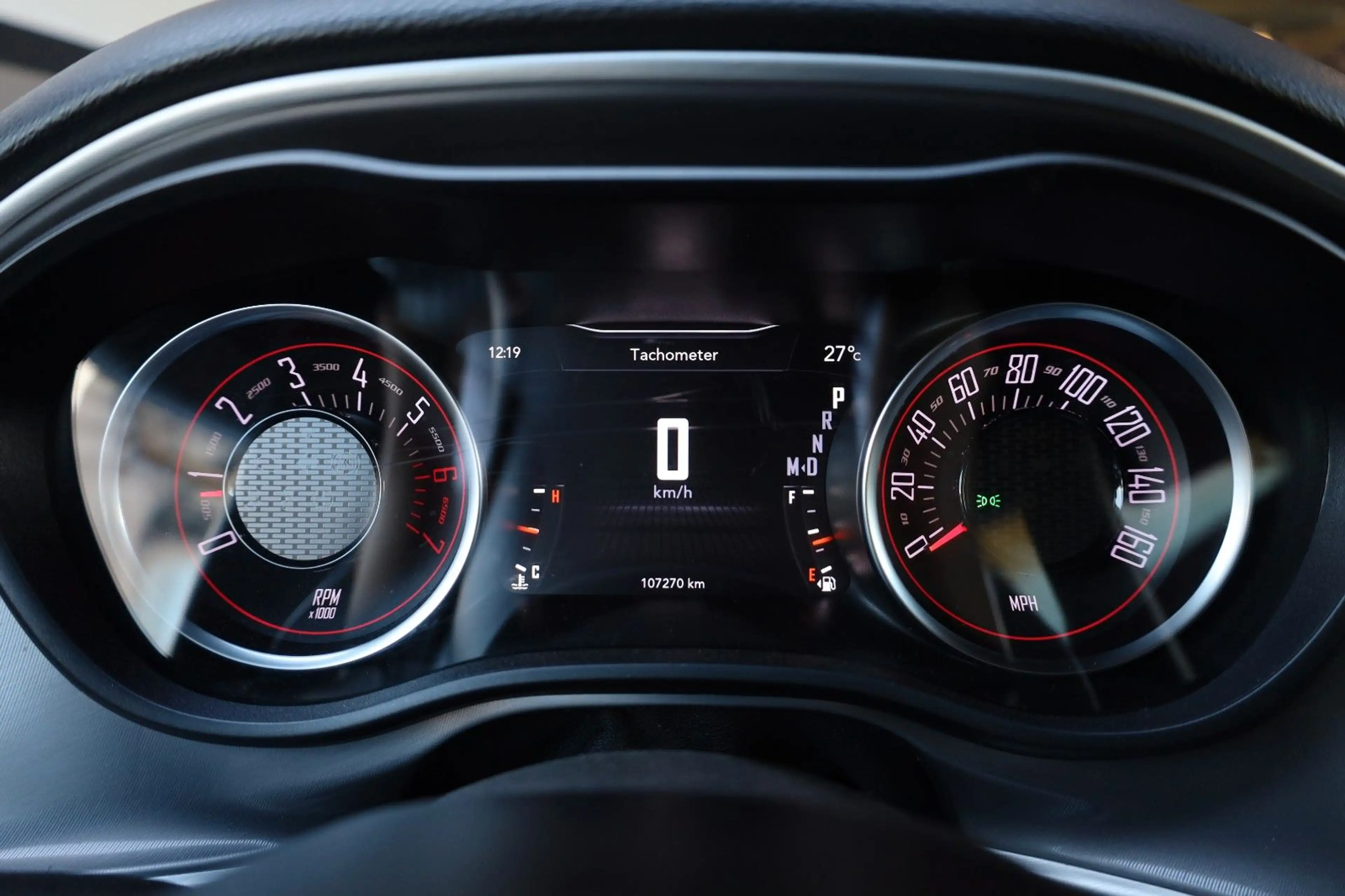 Dodge Challenger 5.7 R/T/SHZ/KAMERA/BTH/MFL/AMBIE/R20 — photo 14