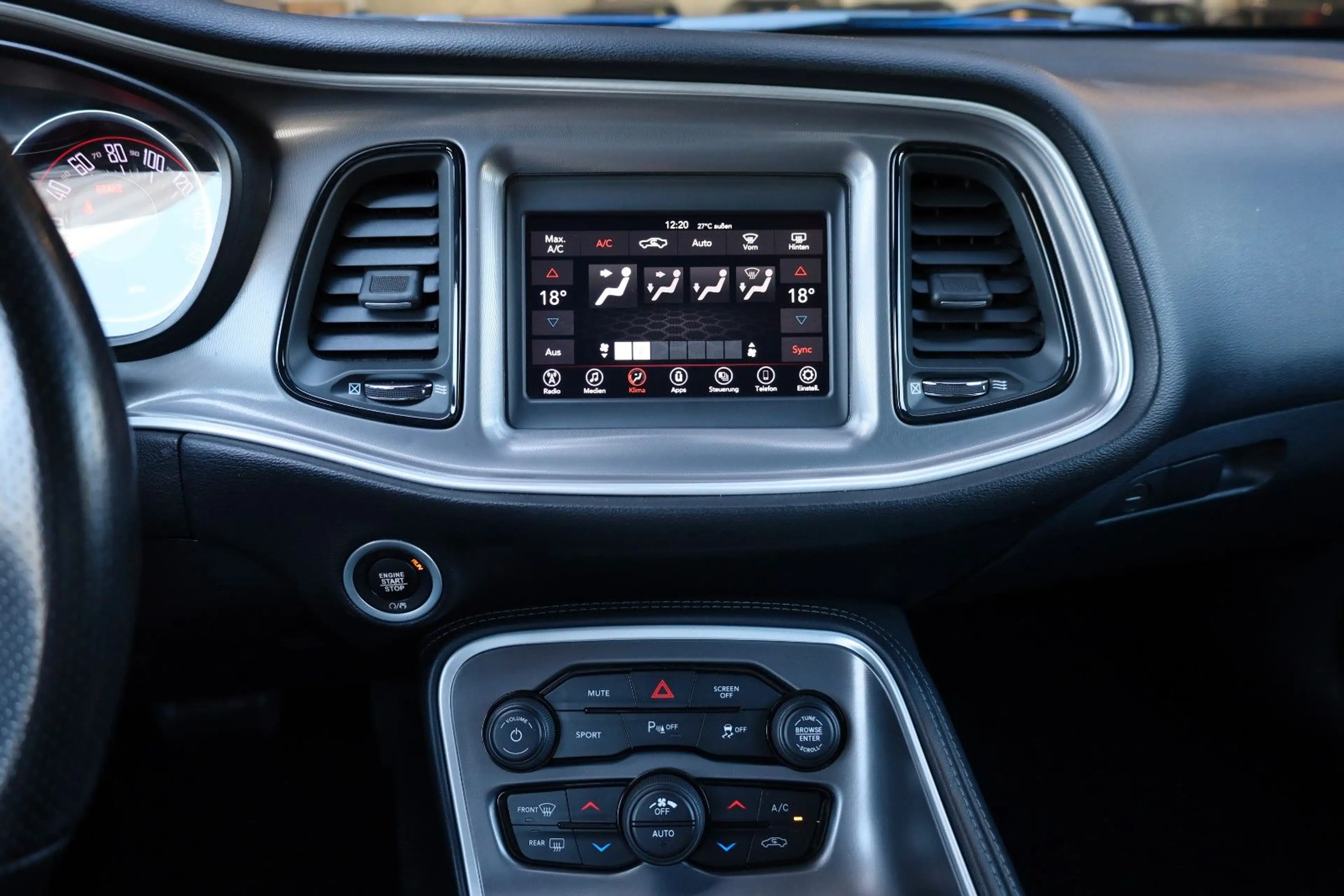 Dodge Challenger 5.7 R/T/SHZ/KAMERA/BTH/MFL/AMBIE/R20 — photo 13