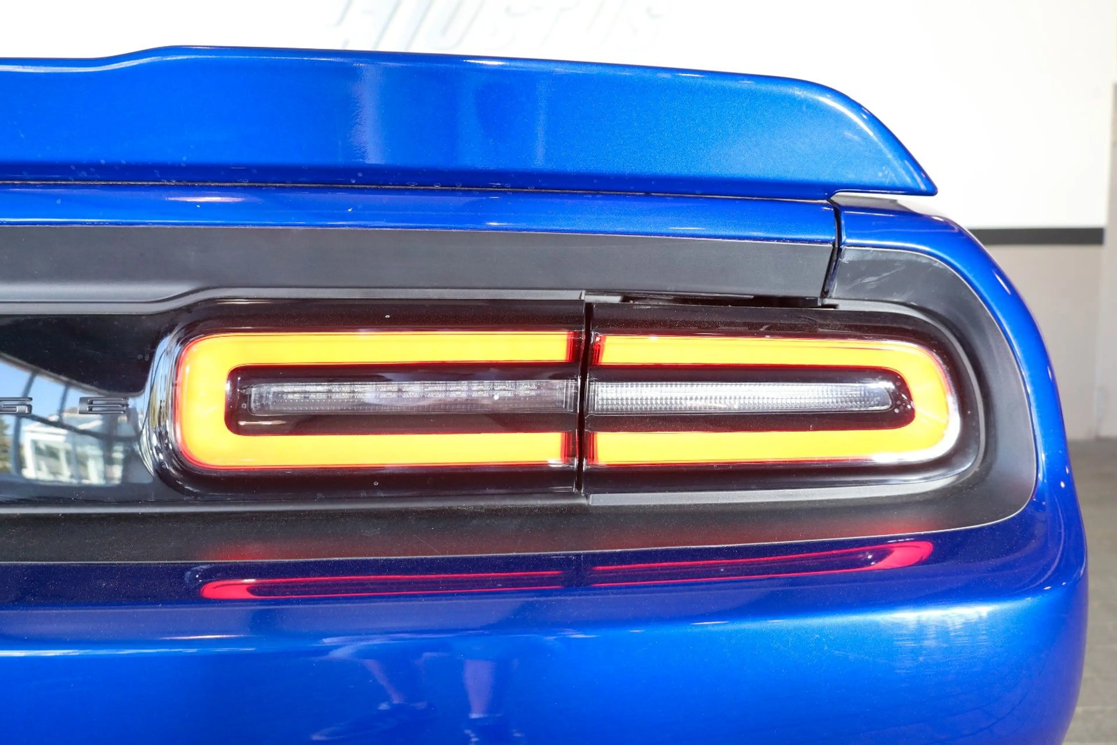 Dodge Challenger 5.7 R/T/SHZ/KAMERA/BTH/MFL/AMBIE/R20 — photo 7