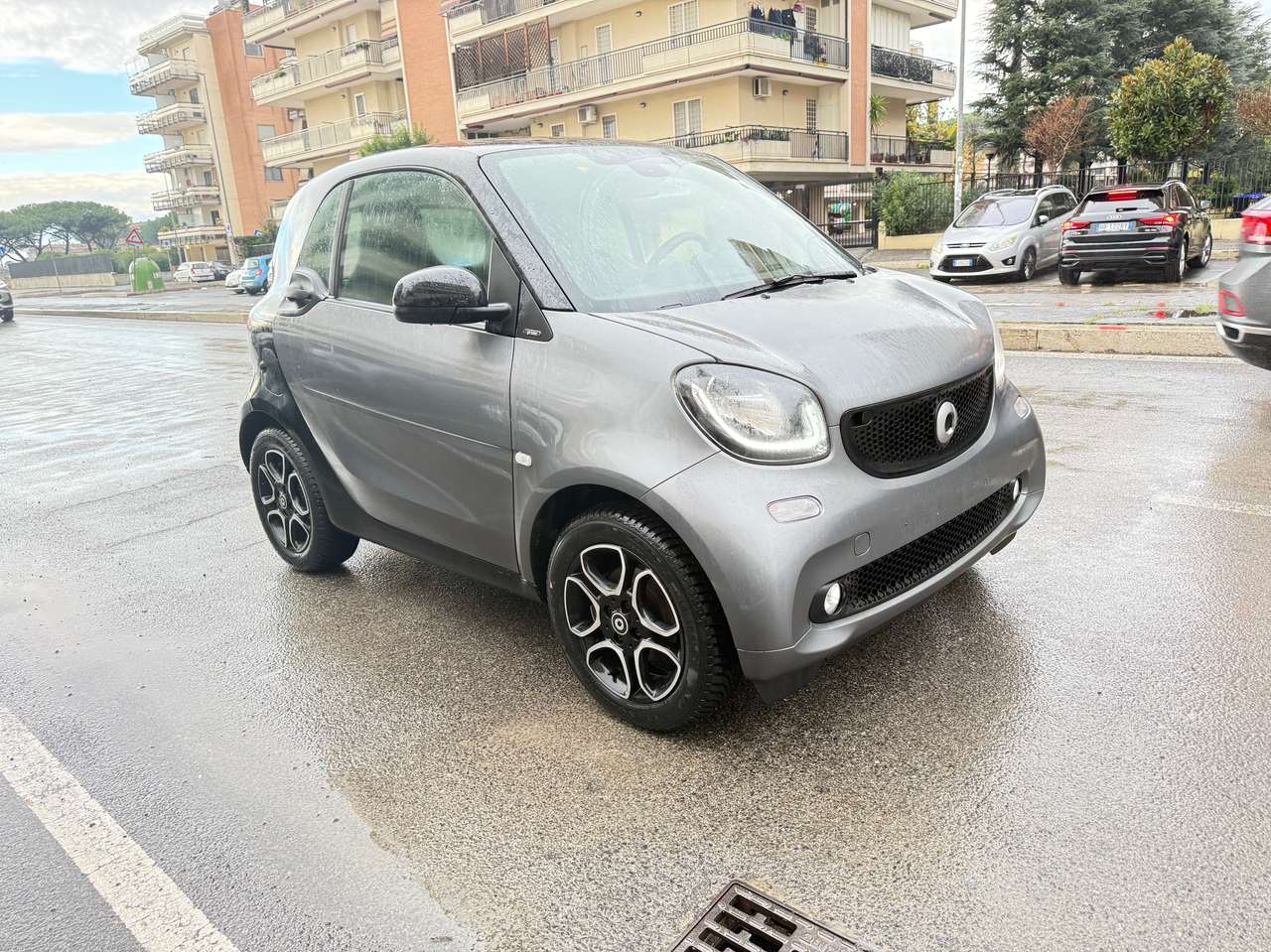 smart forTwo PRIME TURBO LED NAVI PELLE BRACCIOLO CERCHI 15 PDC