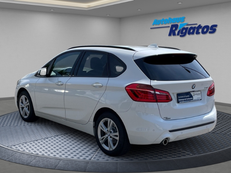 BMW 218 Active Tourer Sport Line Autom. Navi, Rückfahrkame — photo 2