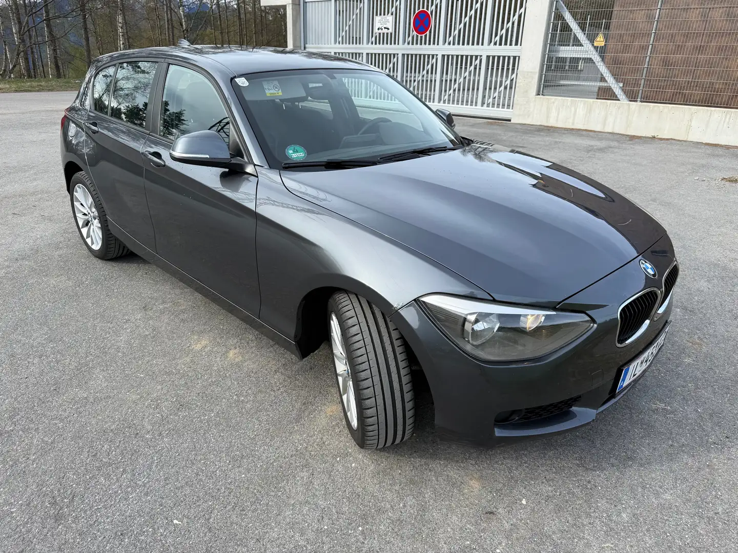 BMW 116 116i Grau - 2