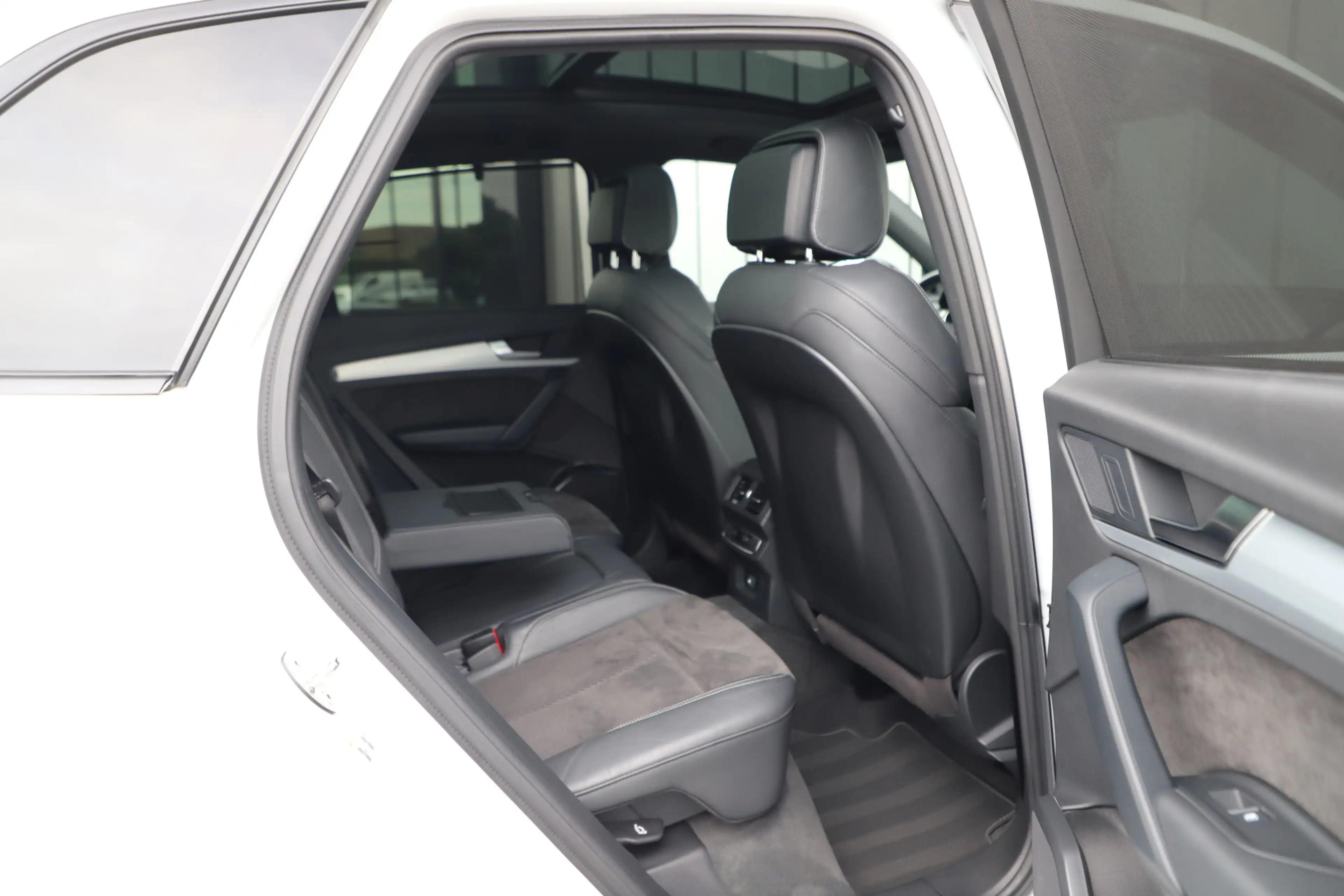 Audi Q5 55 TFSI e quattro Competition | 367PK | Luchtverin — photo 6