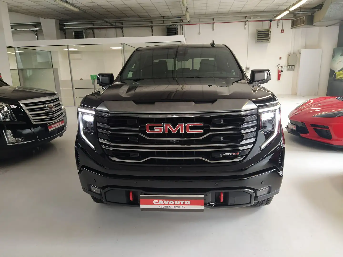 GMC Sierra SIERRA AT4 CREW CAB 6.2L V8 AT10 Negro - 2