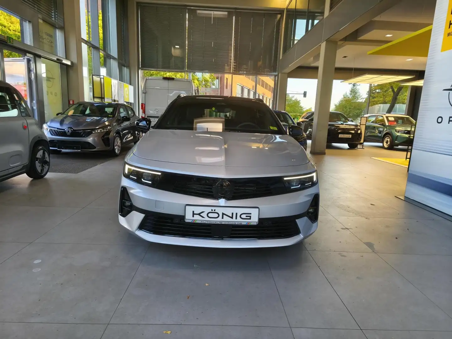 Opel Astra , Sports Tourer, GS, 1.2Turbo Silber - 1