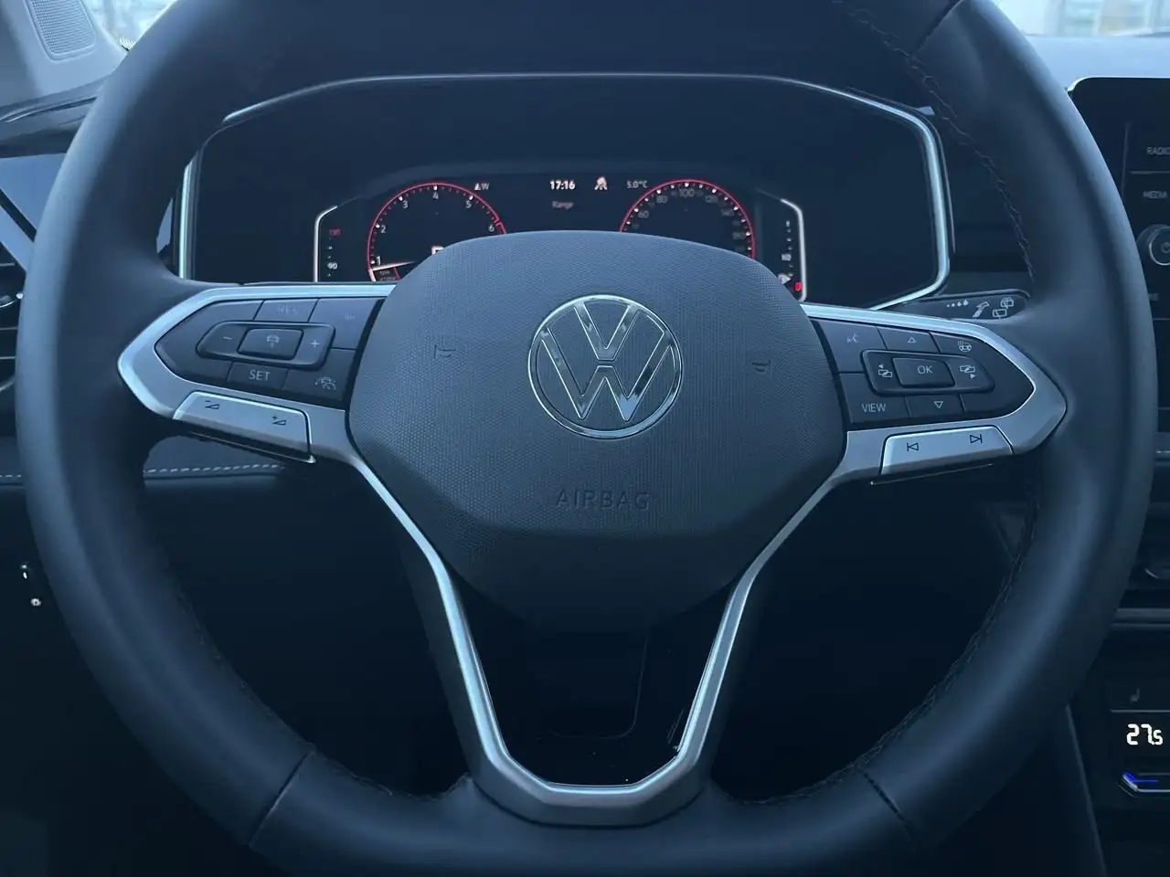 Volkswagen Taos снимка Volkswagen Taos