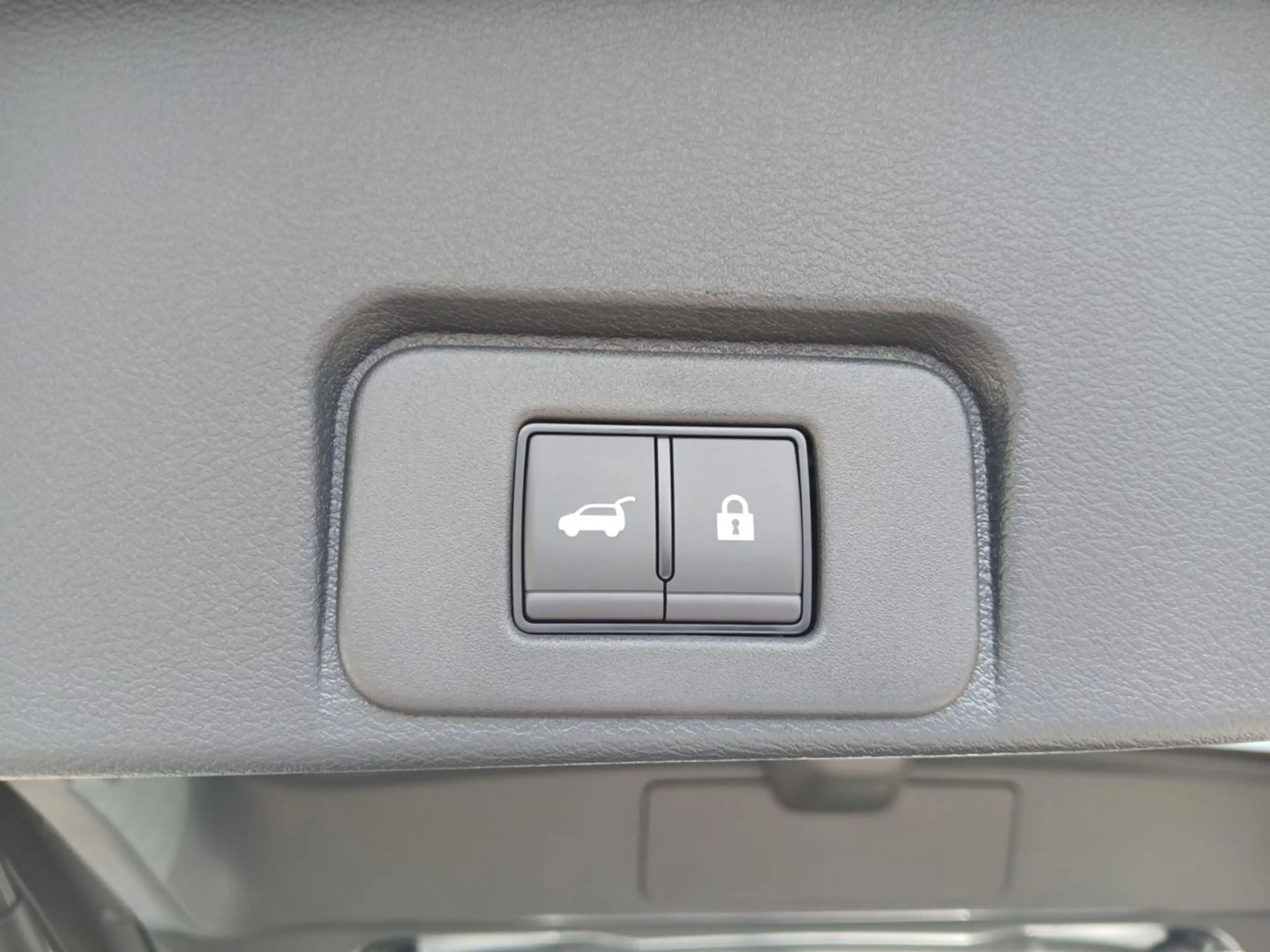 Nissan X-Trail X-TRAIL 1.5 VC-T e-4ORCE 213 PS SE — photo 14