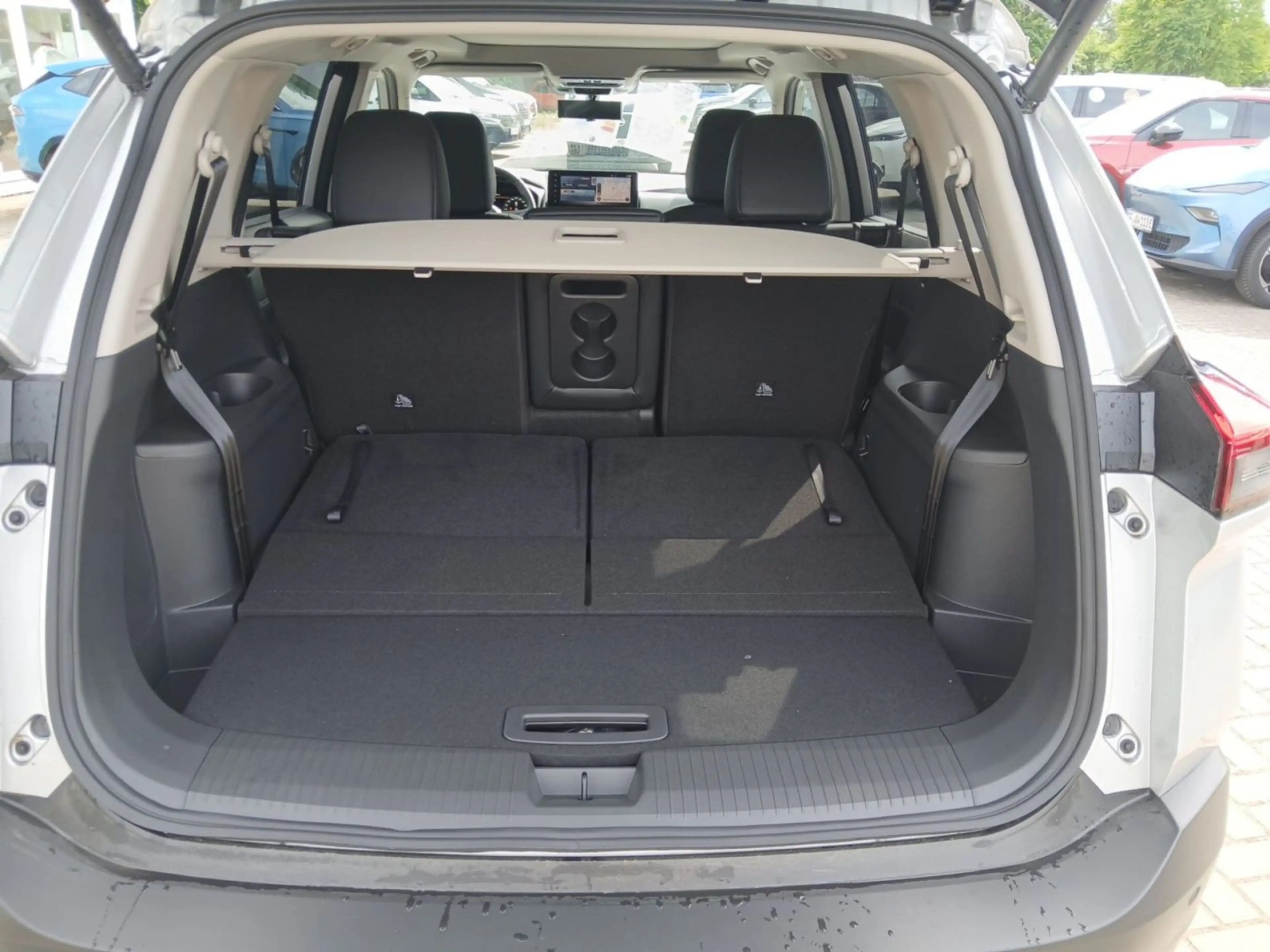 Nissan X-Trail X-TRAIL 1.5 VC-T e-4ORCE 213 PS SE — photo 13