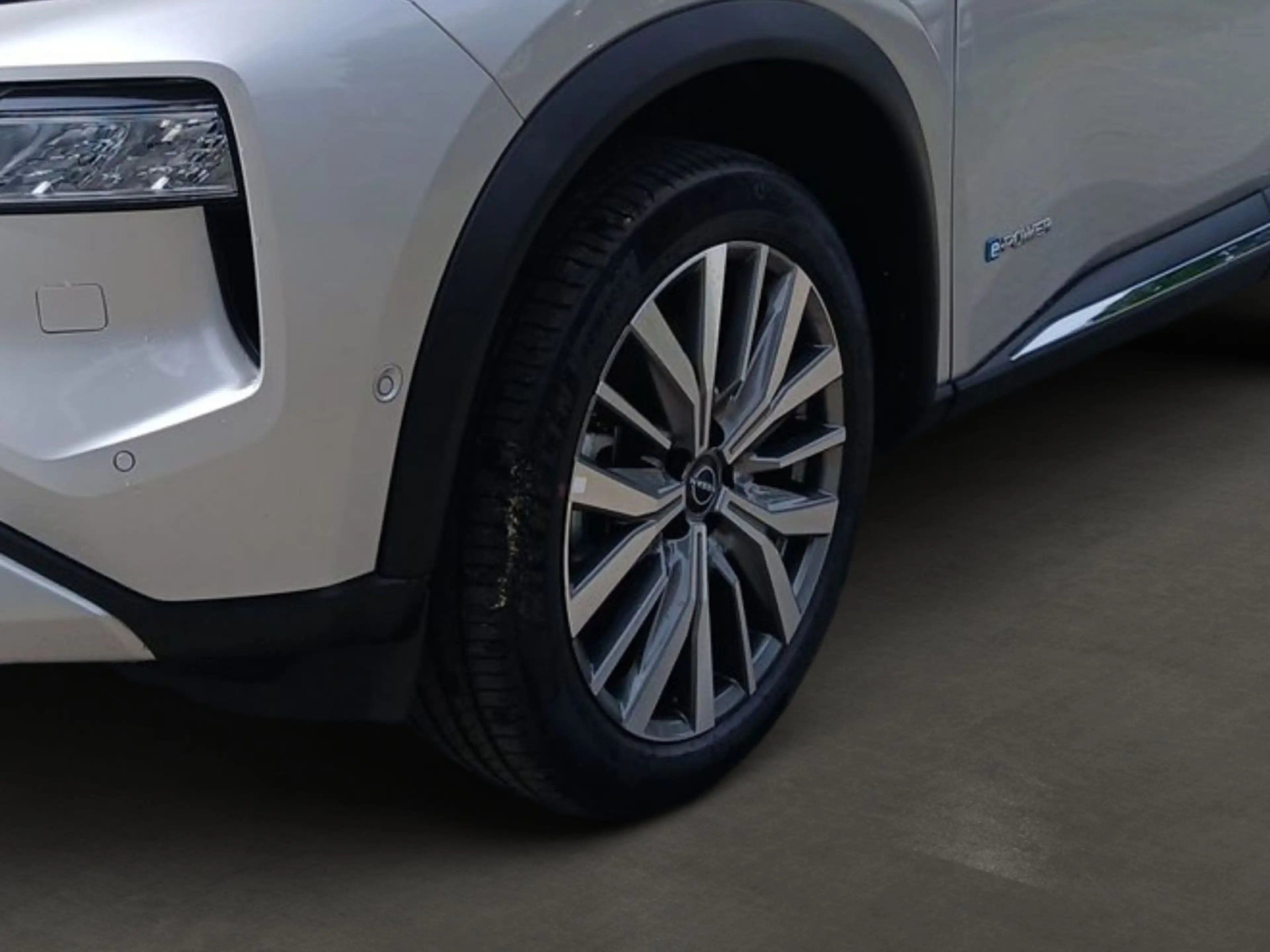 Nissan X-Trail X-TRAIL 1.5 VC-T e-4ORCE 213 PS SE — photo 6