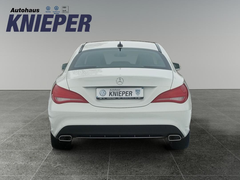 Mercedes-Benz CLA 180 — photo 8