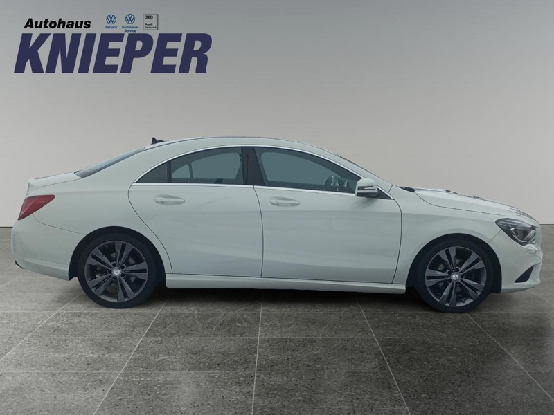 Mercedes-Benz CLA 180 — photo 14