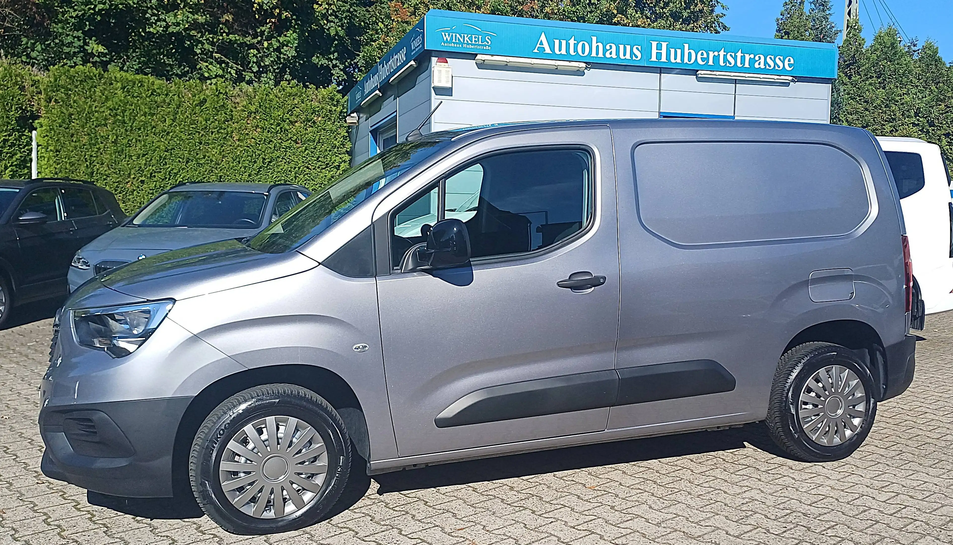 Opel Combo Combo Cargo-Klima-Navi-Sitz+Lenkradhzg-Grau Metallic-PDC — photo 2