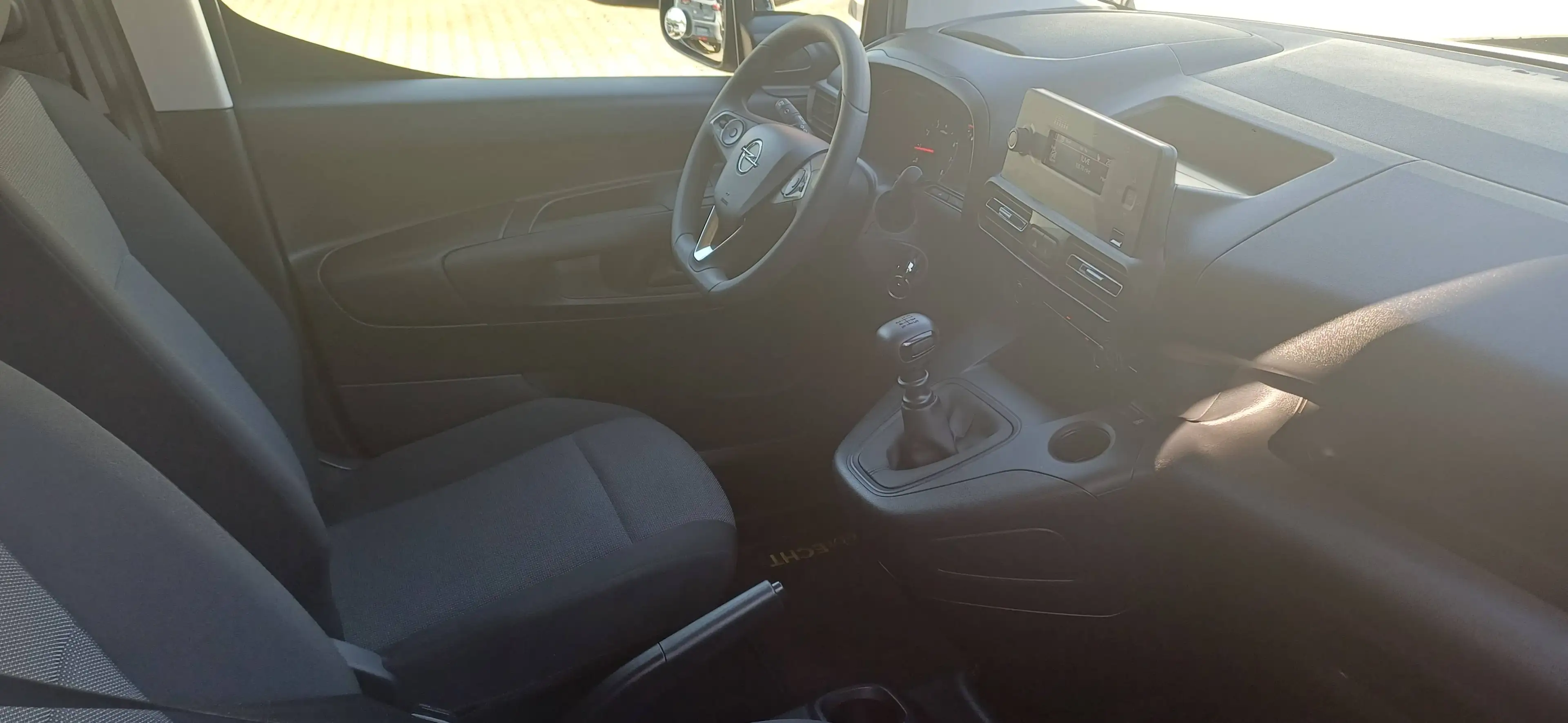 Opel Combo Combo Cargo-Klima-Navi-Sitz+Lenkradhzg-Grau Metallic-PDC — photo 11