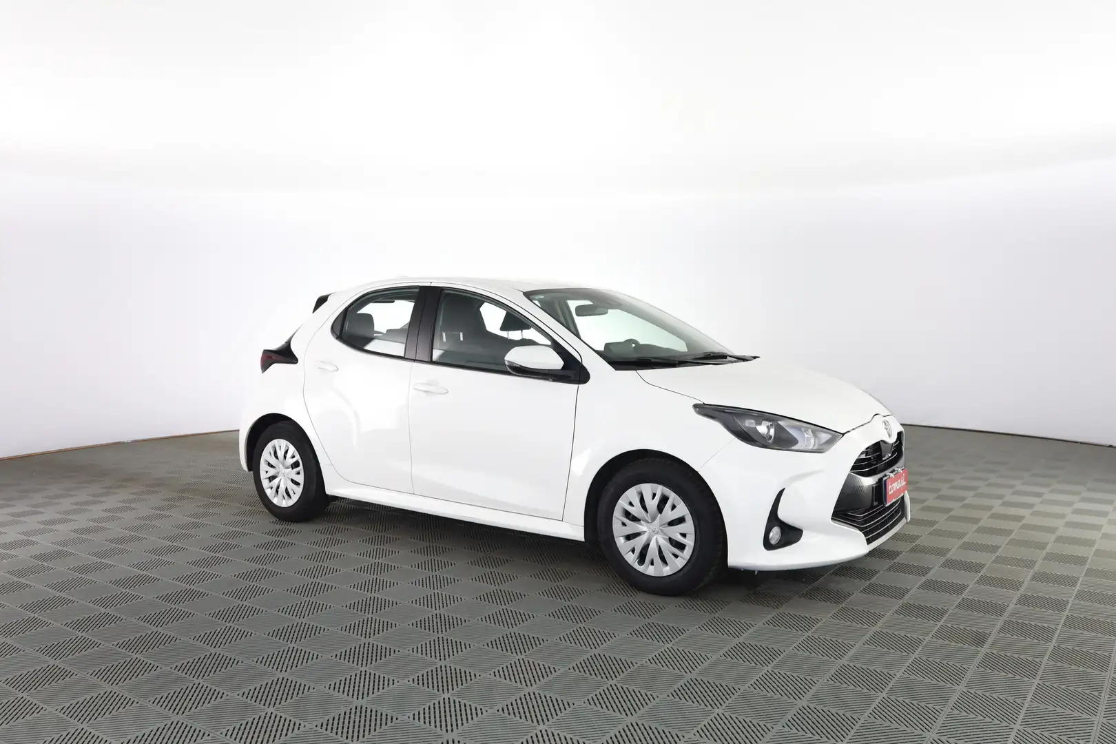 Toyota Yaris Yaris 1.0 5 porte Active Bianco - 2