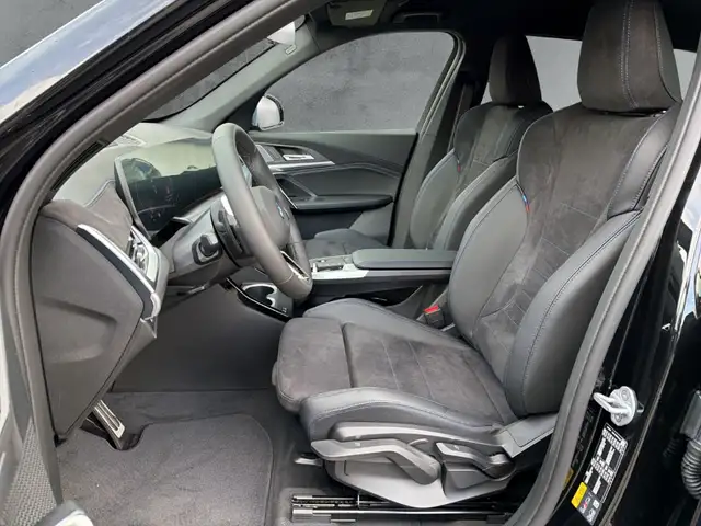 BMW X1 view 8