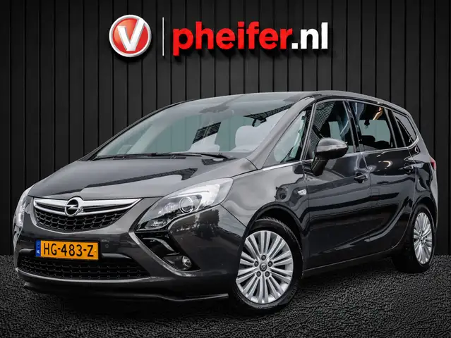 Opel Zafira Tourer 1.4 140pk Business+ 7p. Trekhaak/ Panoramadak/ Cam