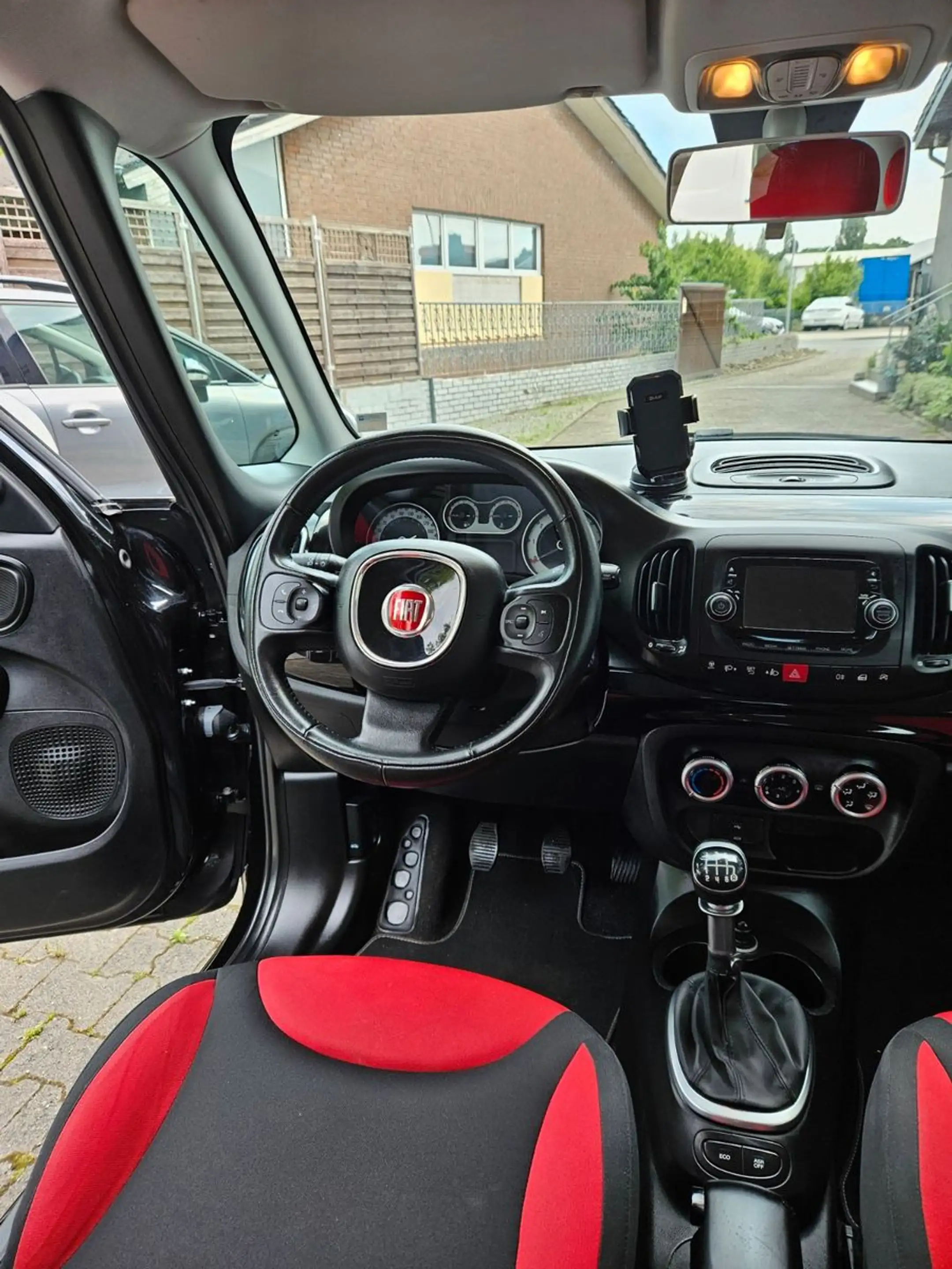 Fiat 500L Pop Star — photo 9
