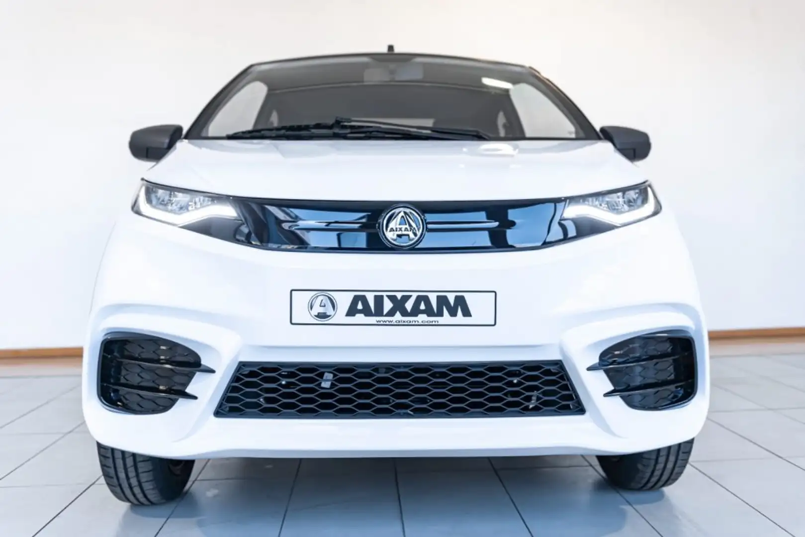 Aixam City E-City Sport Pelle Android Auto Apple Car Bianco - 2