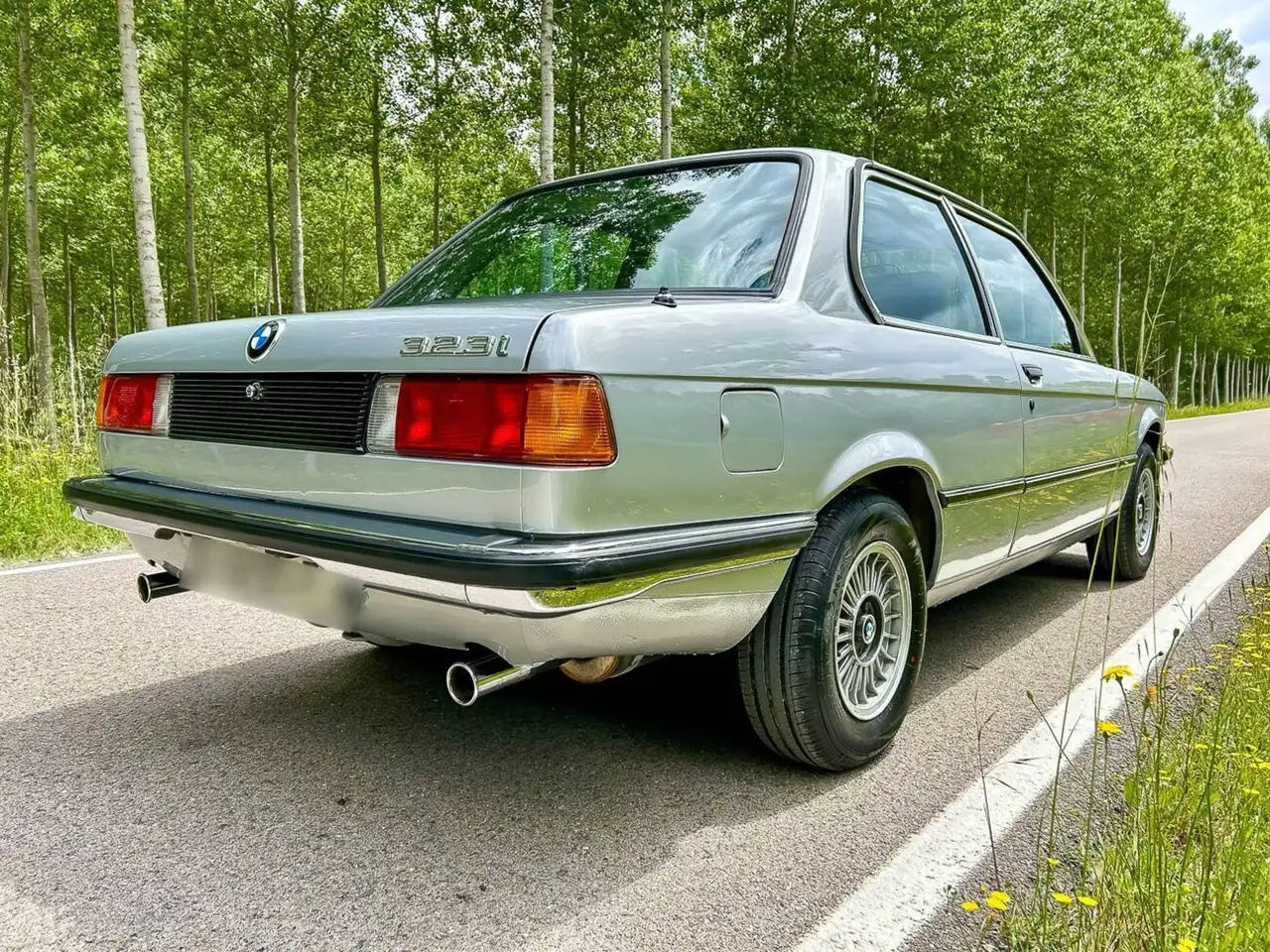 BMW 323i, foto 5
