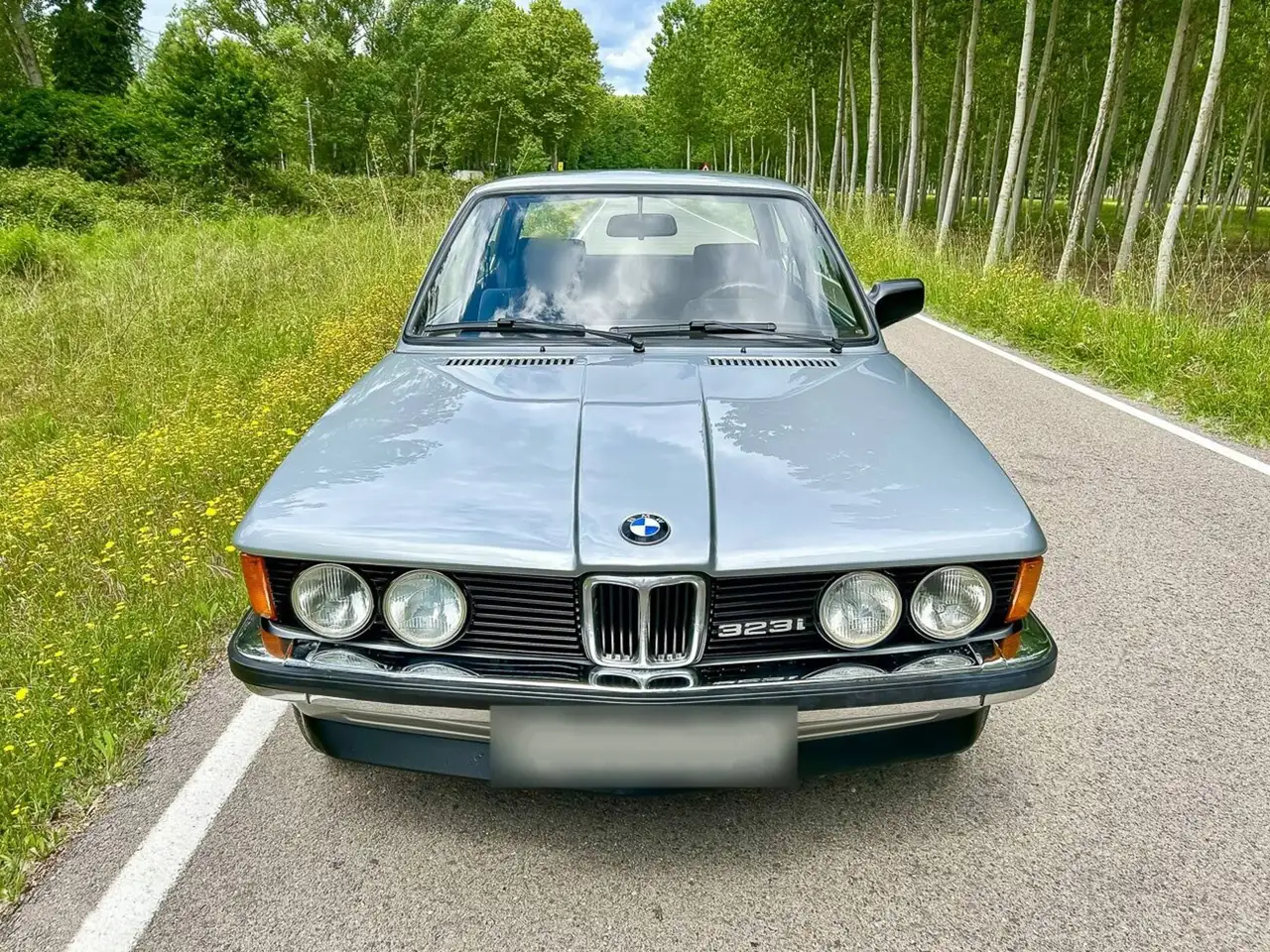 BMW 323i, foto 8