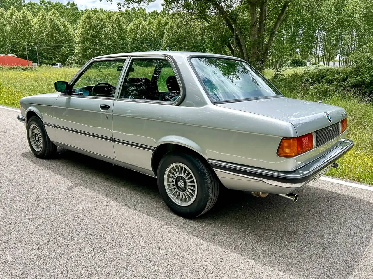BMW 323i, foto 3