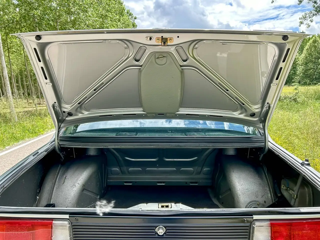 BMW 323i, foto 9