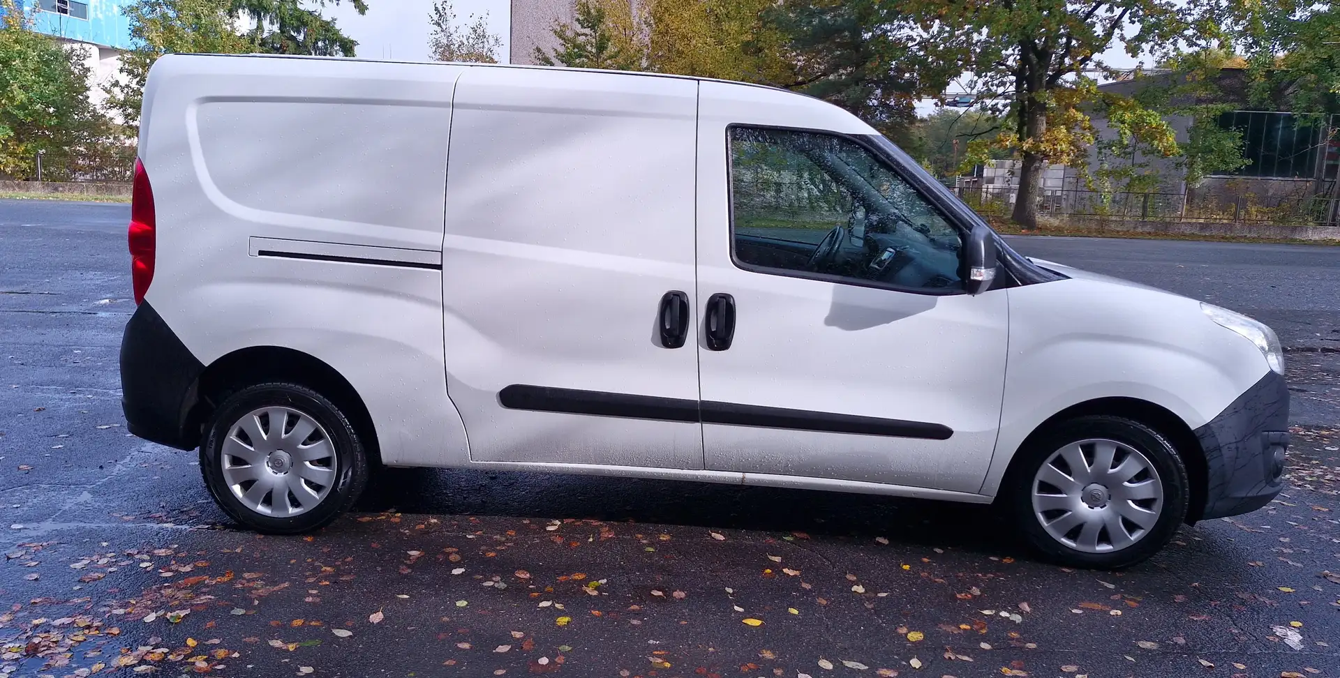 Opel Combo Van,L2H1, 2,4t Weiß - 2