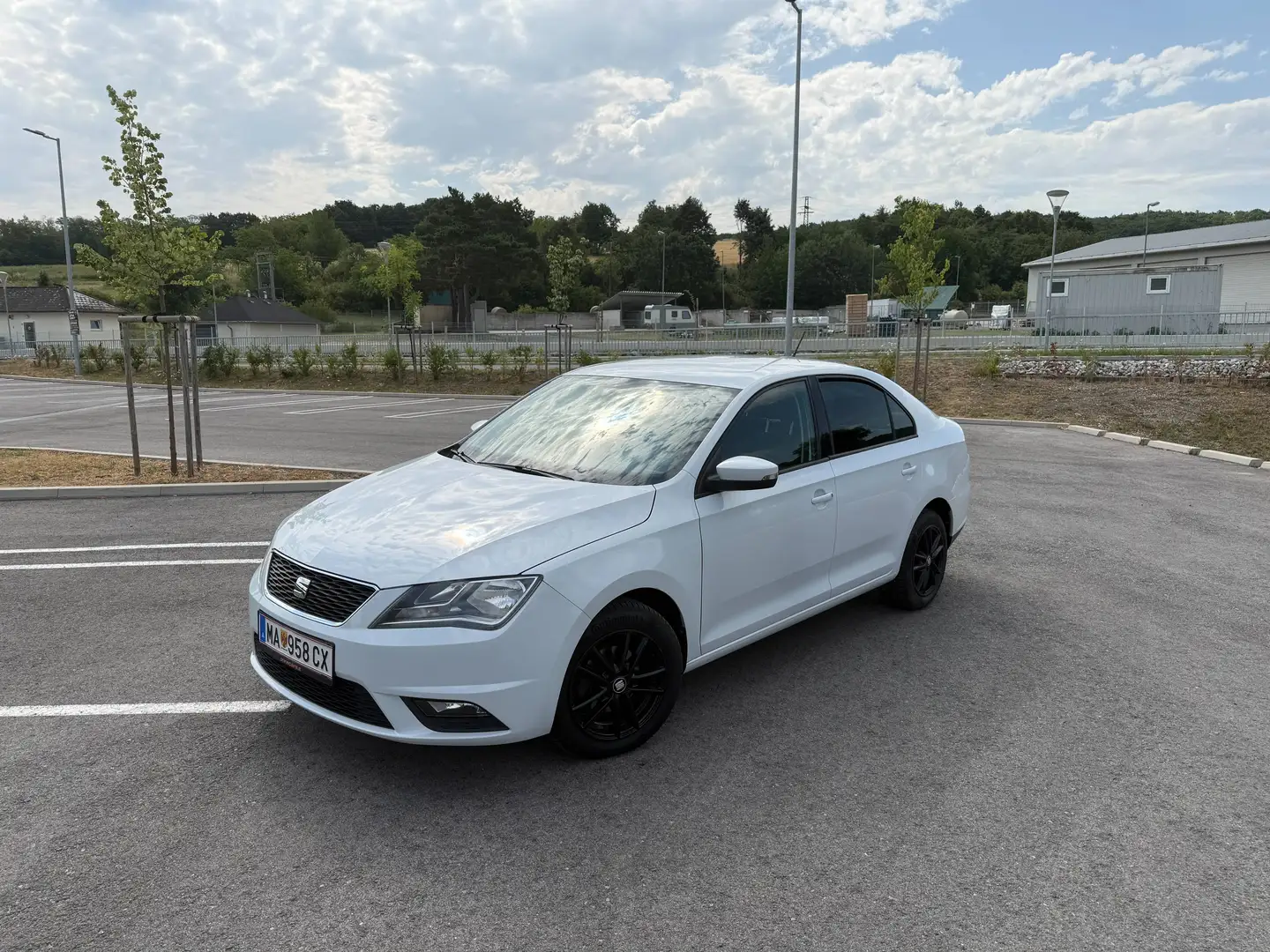 SEAT Toledo 1.2 TSI Reference Weiß - 1