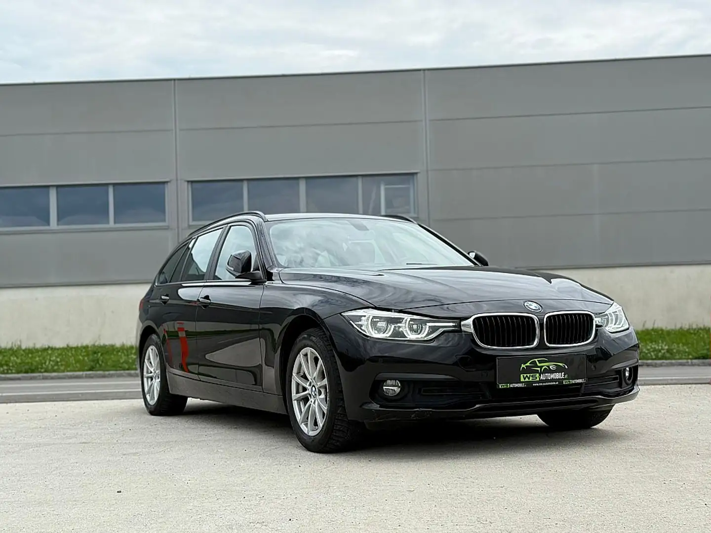 BMW 320 d Touring Noir - 2