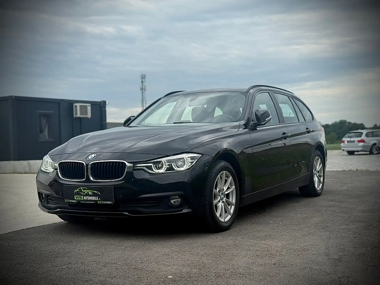 BMW 320 d Touring Noir - 1