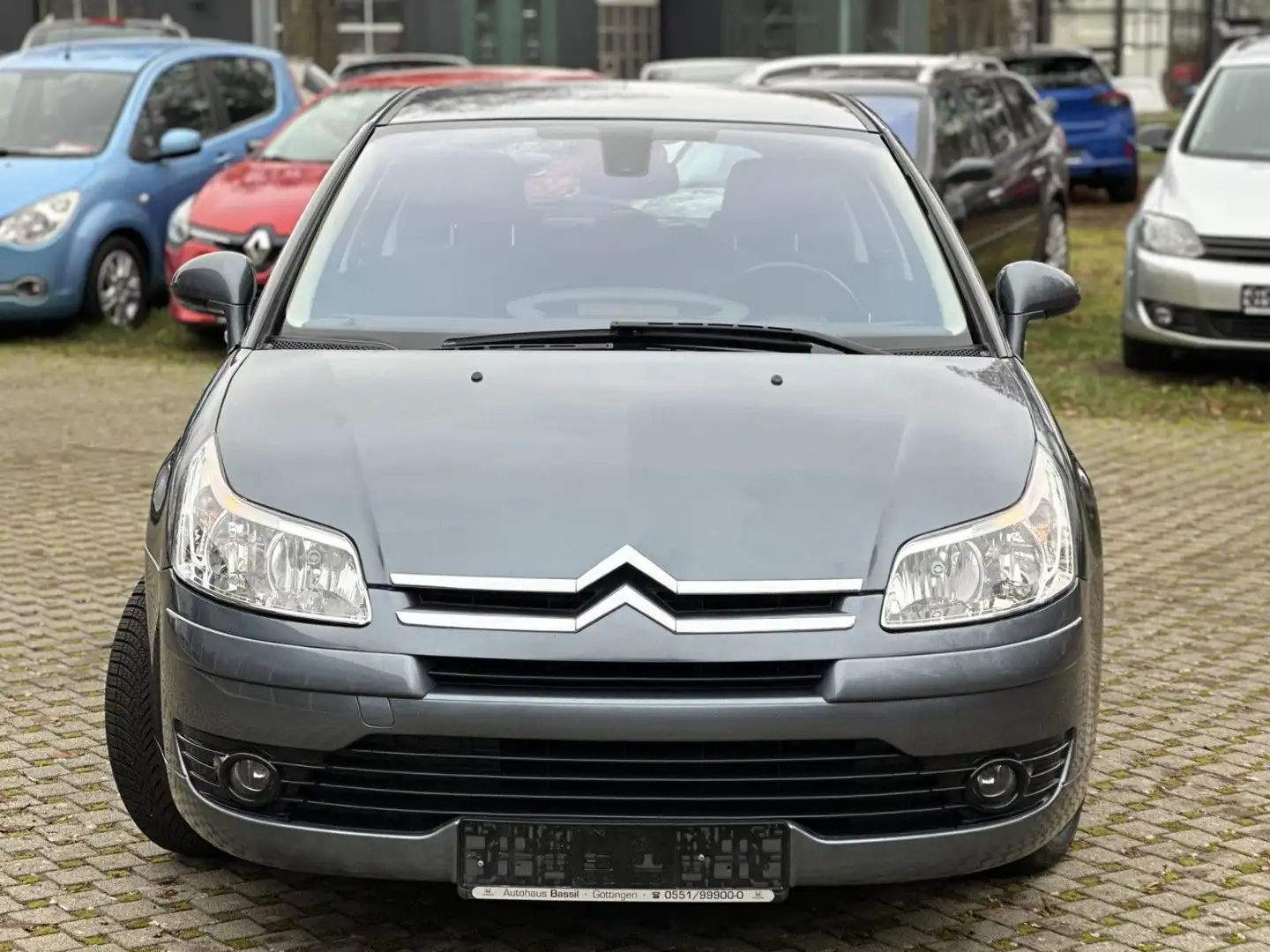 Citroen C4 Lim. Confort Grau - 2