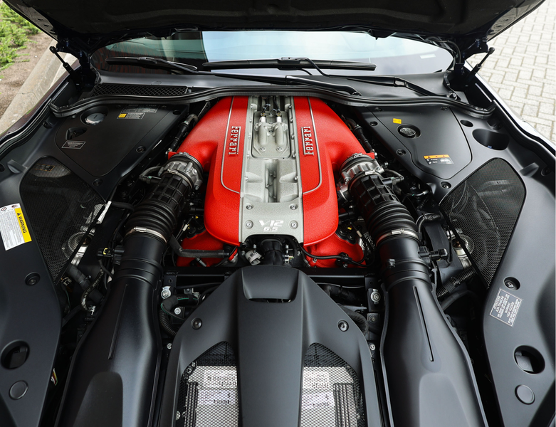 Ferrari 812 6.5 V12 Superfast HELE | Tailor Made - Blu Micaliz — photo 26