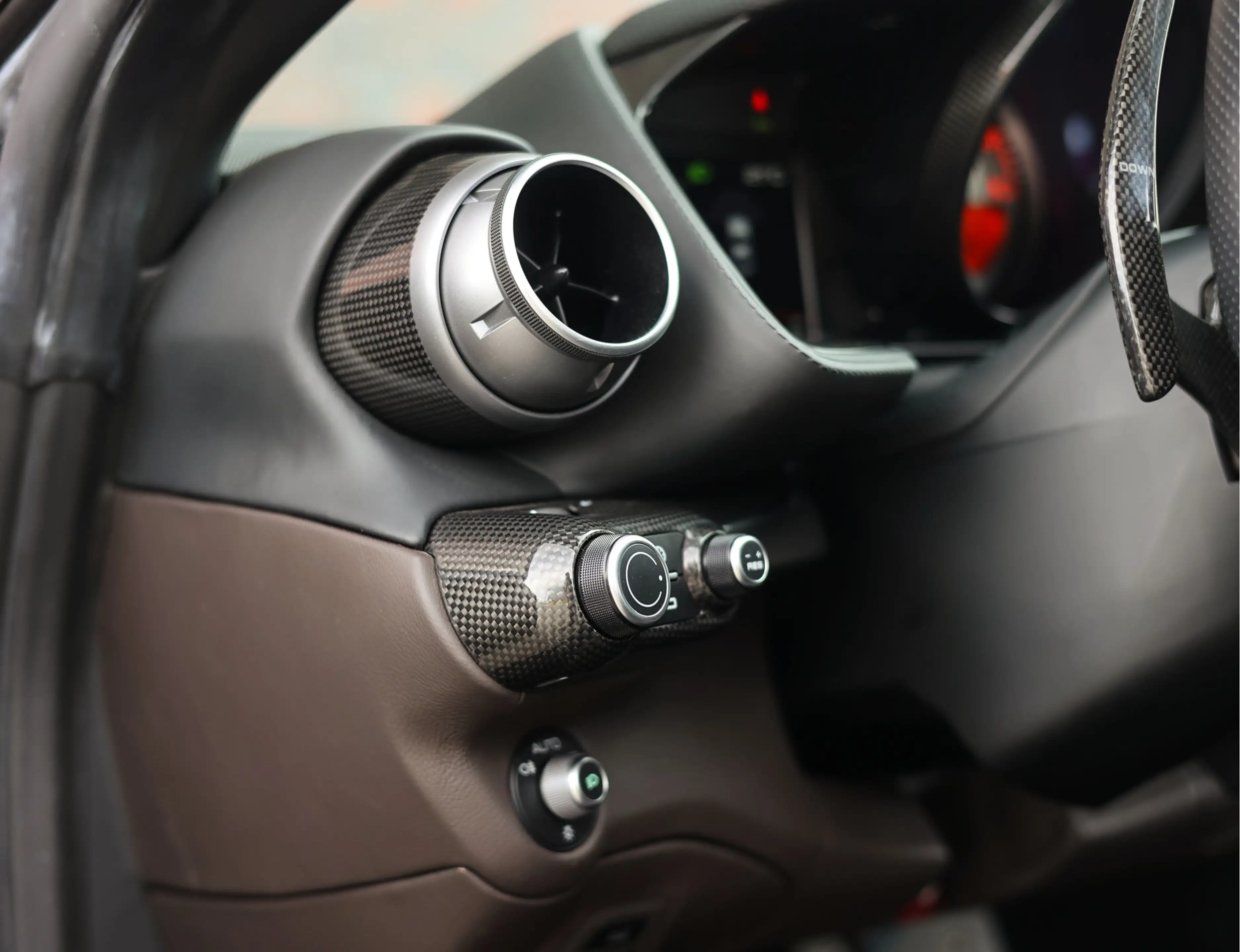 Ferrari 812 6.5 V12 Superfast HELE | Tailor Made - Blu Micaliz — photo 38
