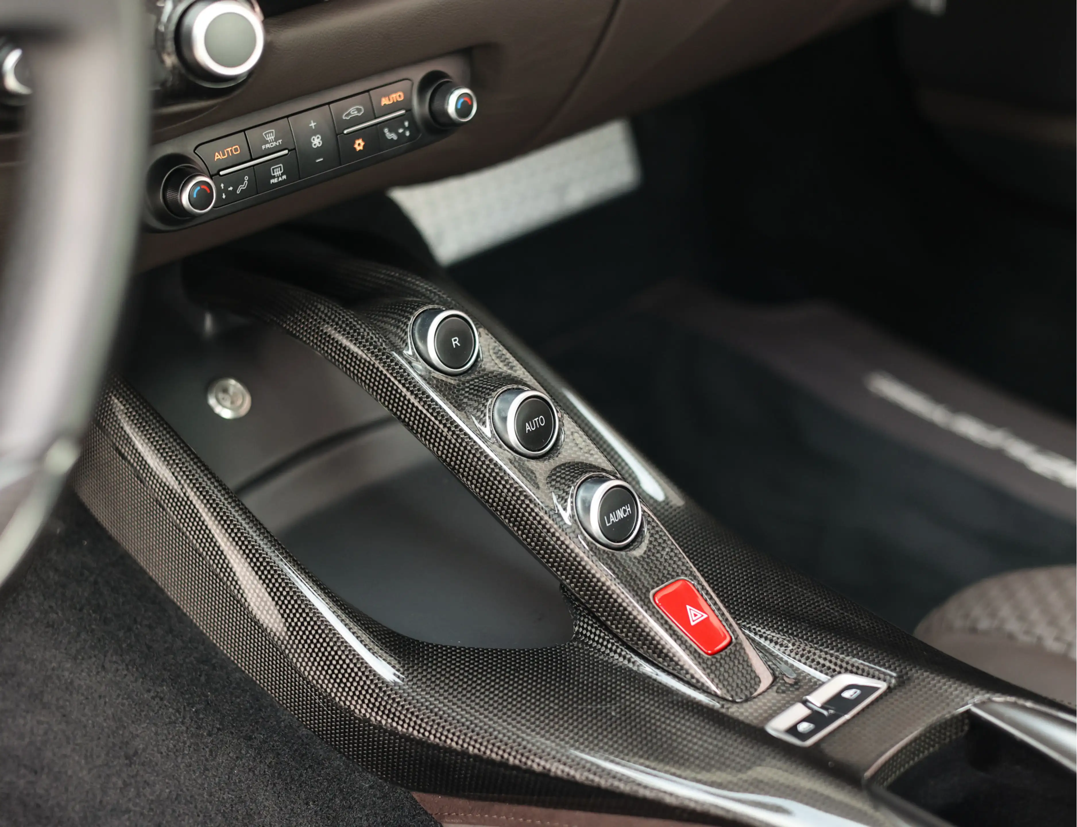 Ferrari 812 6.5 V12 Superfast HELE | Tailor Made - Blu Micaliz — photo 39