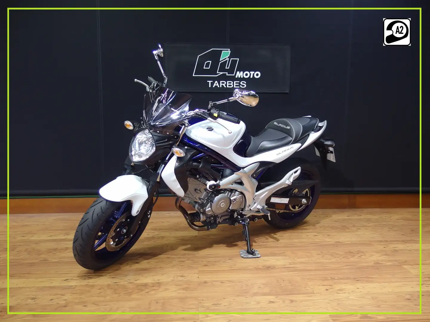 Suzuki Gladius 650 Bleu - 2