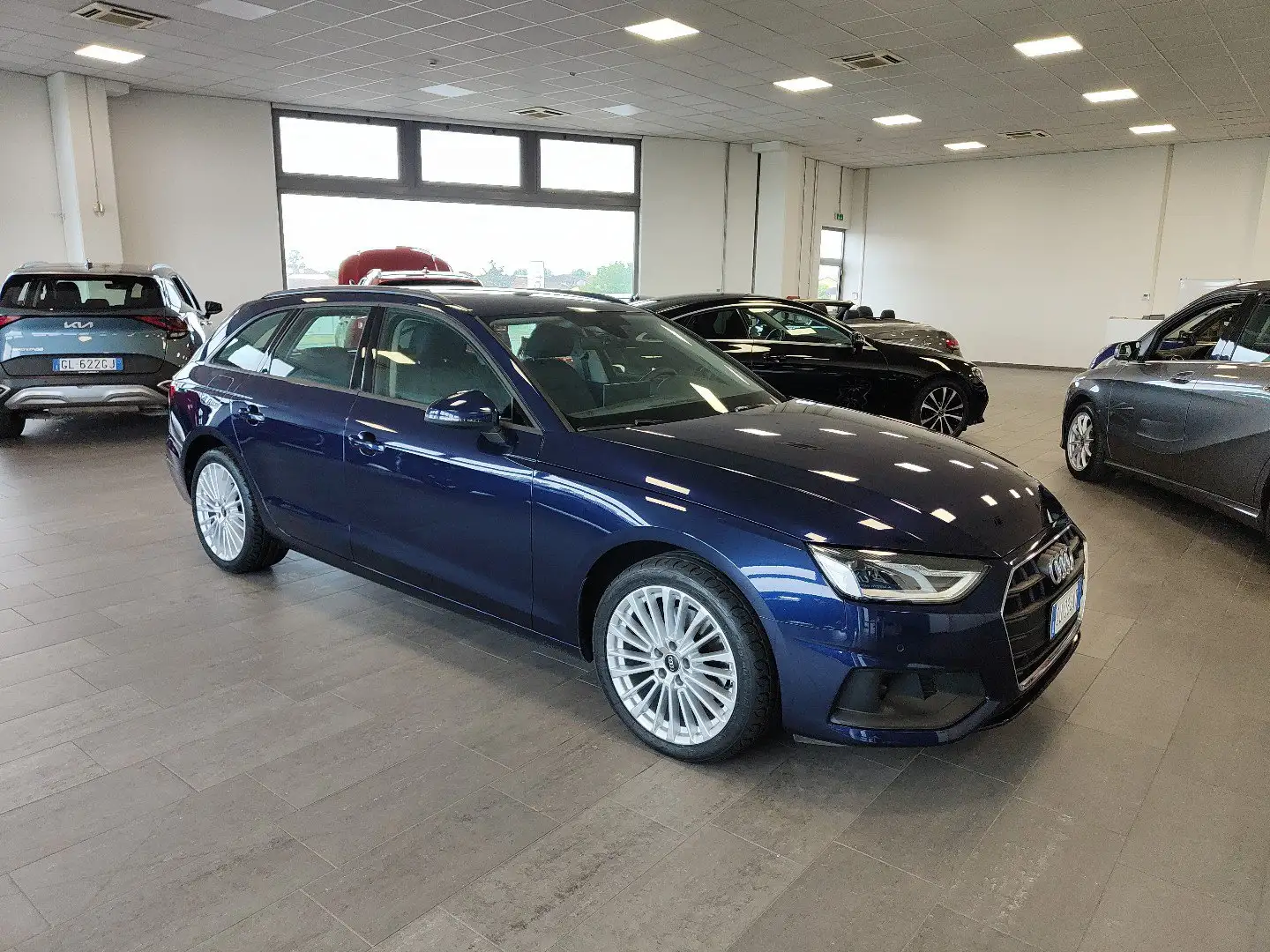 Audi A4 Avant 30 TDI S tronic MHEV Navi Fari LED Cerchi18 Blu/Azzurro - 2