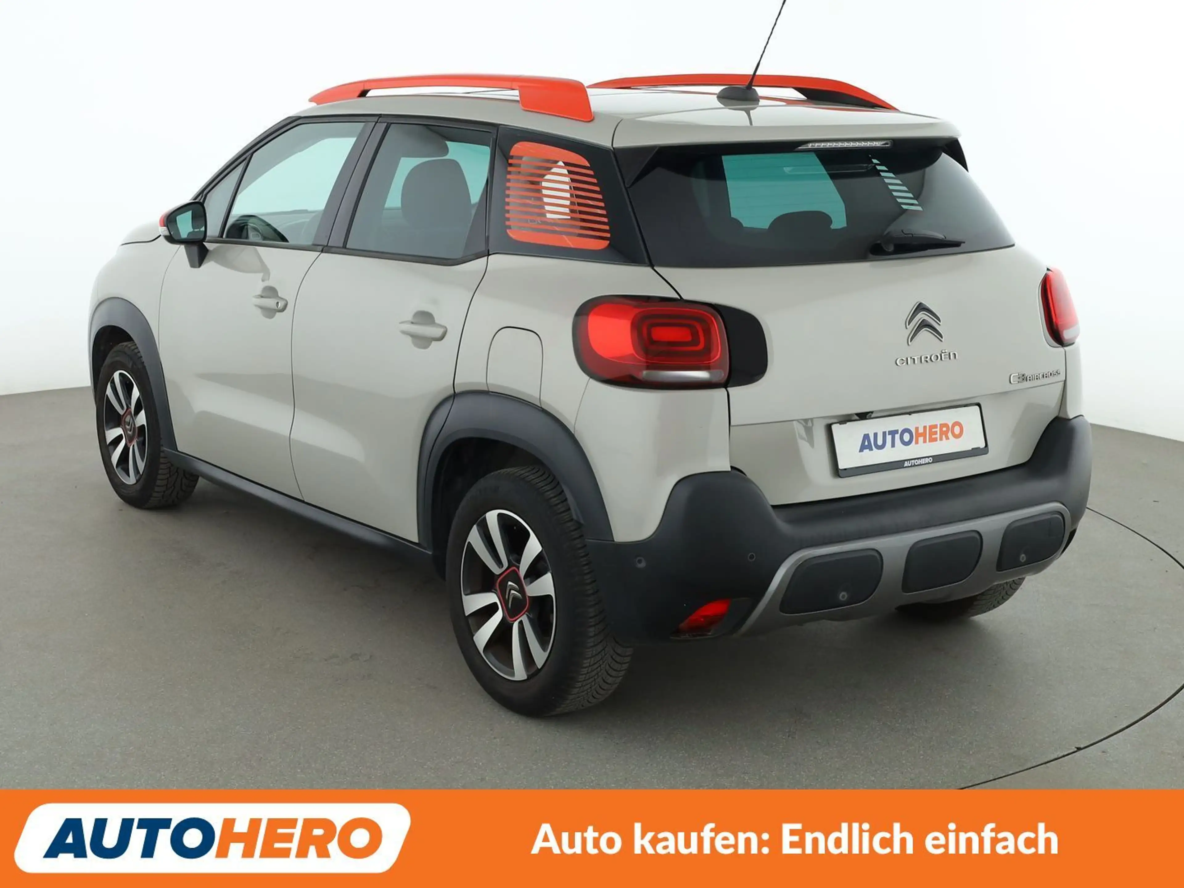 Citroen C3 Aircross 1.2 PureTech Shine Aut.*NAVI*PDC*SHZ*SPUR*KLIMA* — photo 4