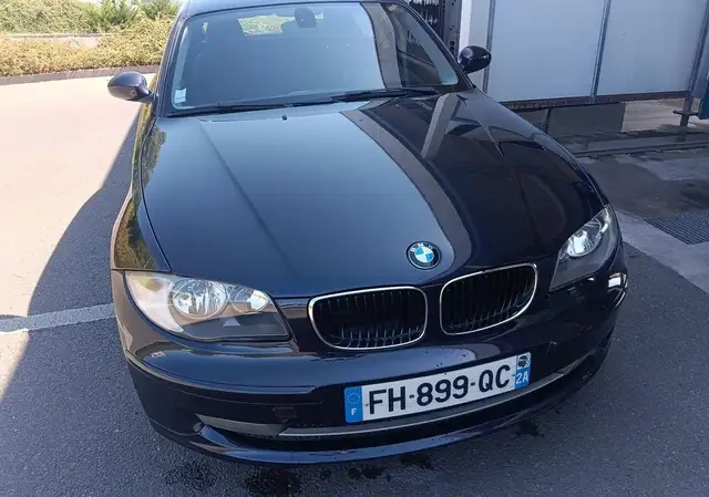 BMW 1 Series view 5