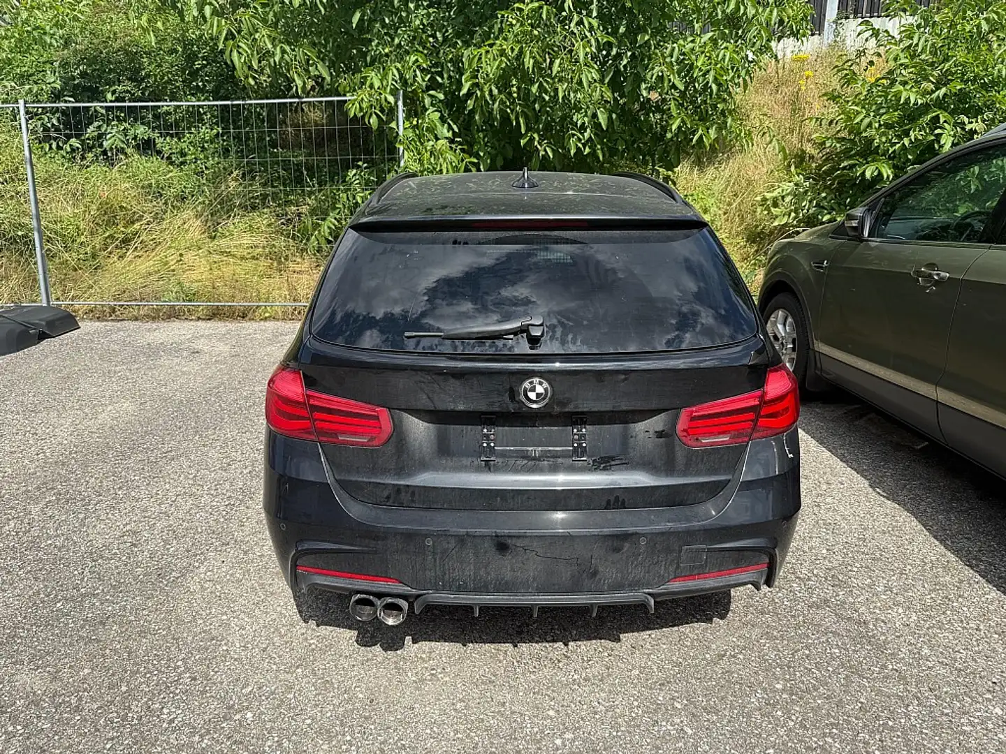 BMW 320 d Touring Schwarz - 2