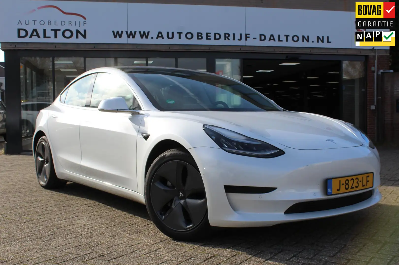 Tesla Model 3 RWD Plus 60 kWh TREKHAAK / 1e EIG. / LAGE KM!! / L Wit - 1