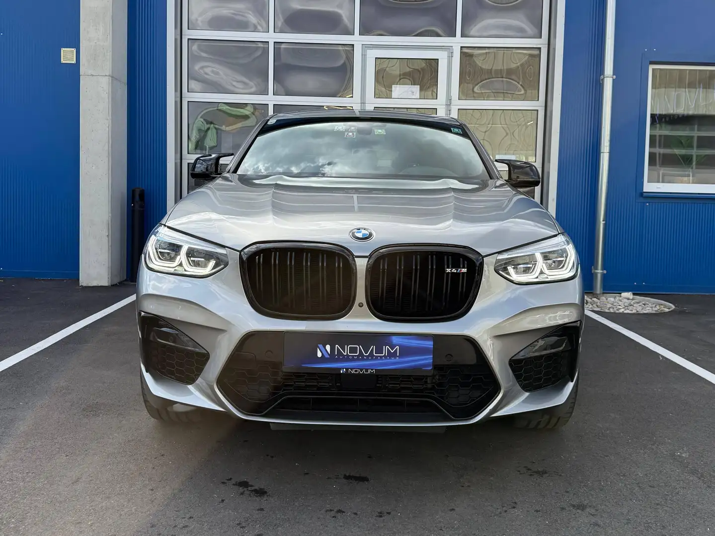 BMW X4 M Competition Grau - 1