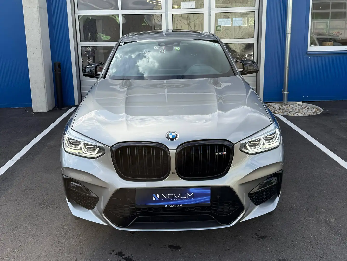BMW X4 M Competition Grau - 2