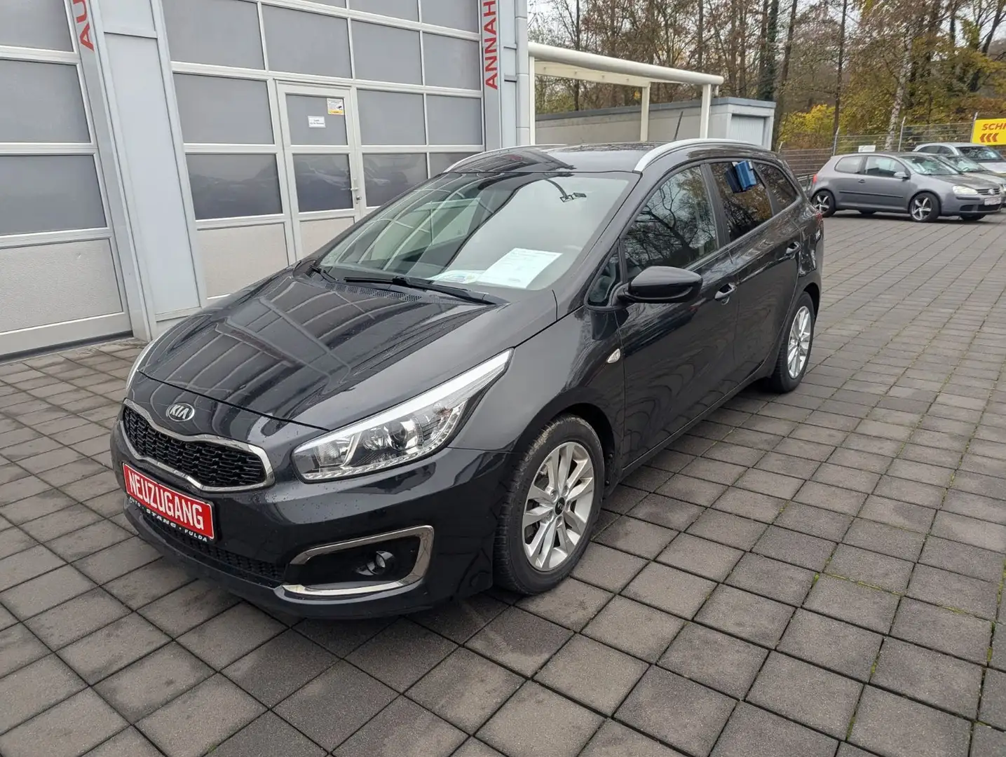 Kia Ceed SW / cee'd SW 1.6 GDI Schwarz - 1